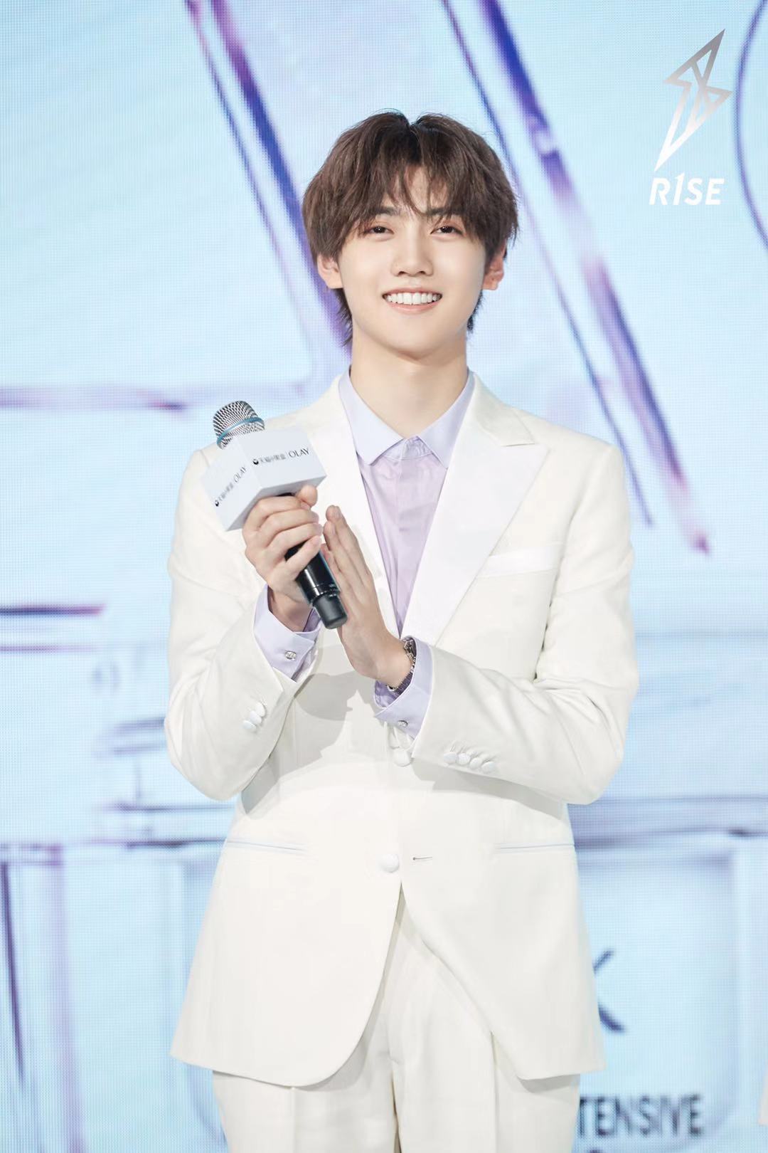 R1SE 焉栩嘉出席活动.jpg R1SE 焉栩嘉出席活动.jpg