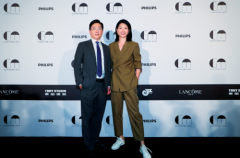 飞利浦衣物护理实力助阵COMME MOI 2019秋冬大秀闪